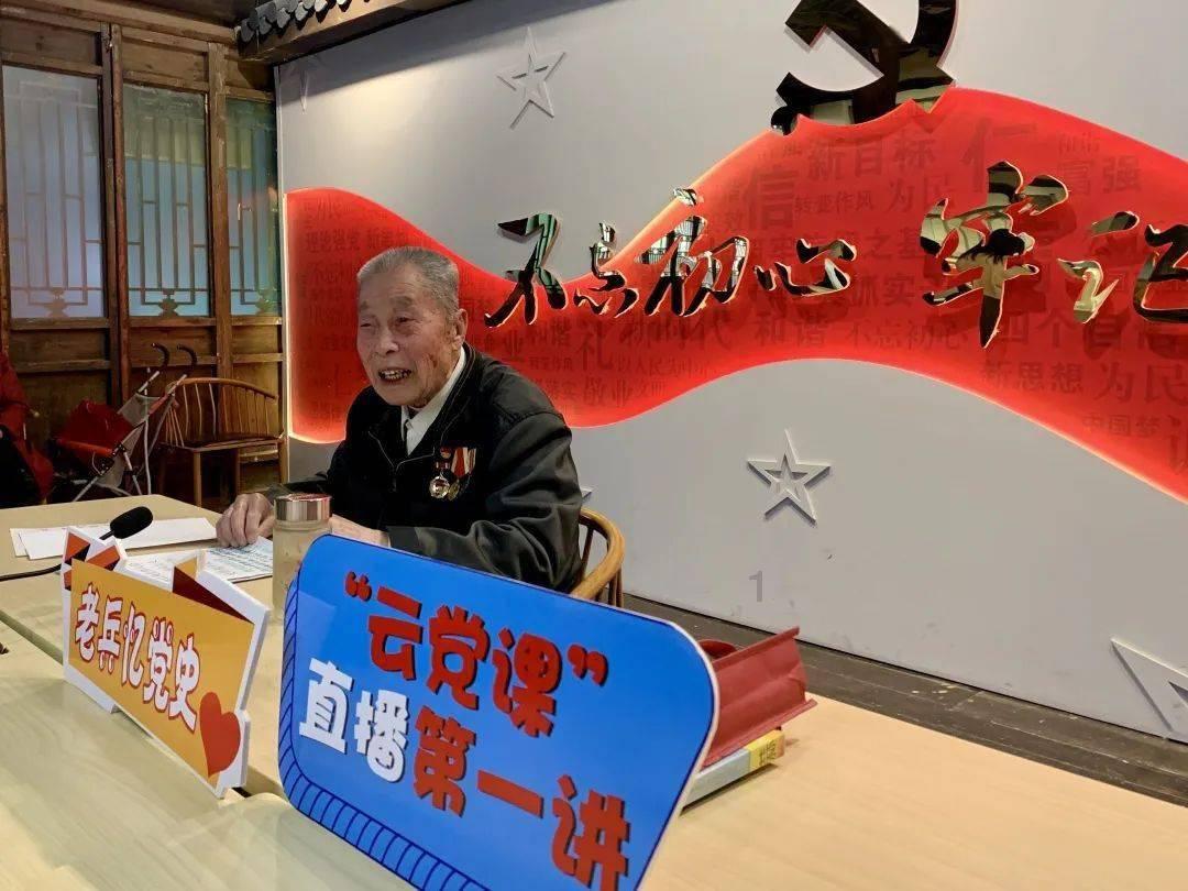 小勇士救公主